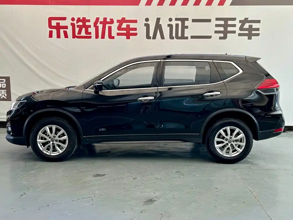 Nissan X-Trail — миниатюра 3