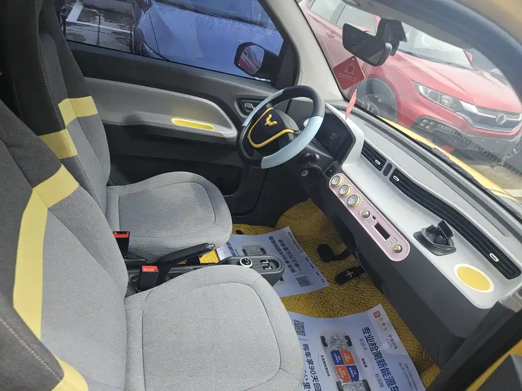 Wuling MINIEV — миниатюра 9