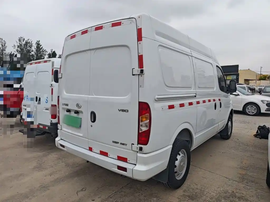 MAXUS V80 — миниатюра 7