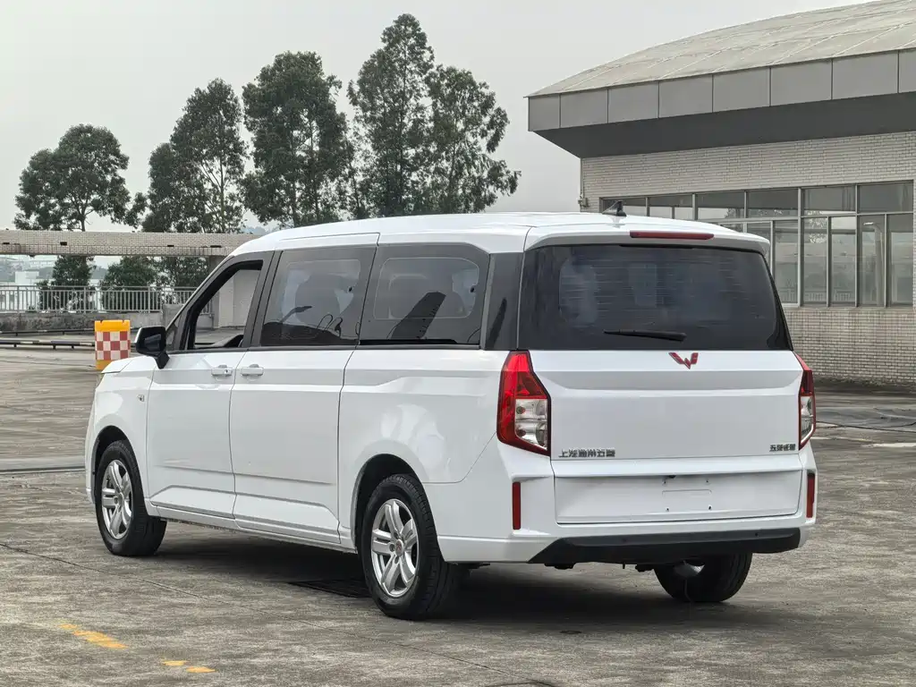 WULING WULING JOURNEY