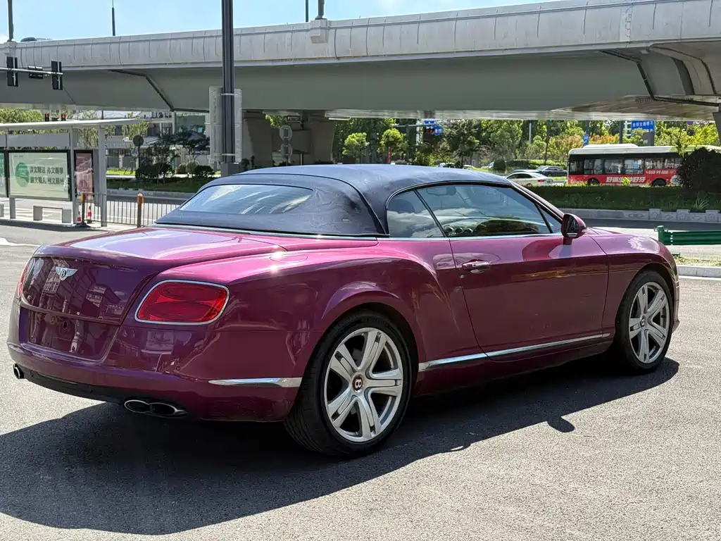 Bentley Continental — миниатюра 6