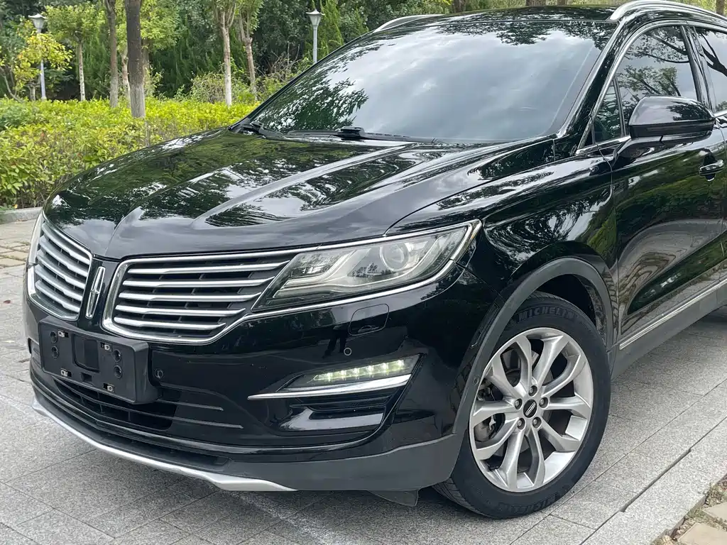 Lincoln MKC — миниатюра 17