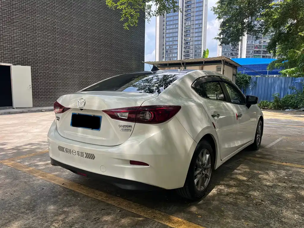 Mazda 3 Axela — миниатюра 9
