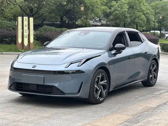 LYNK  &CO. 07 EM P 2024