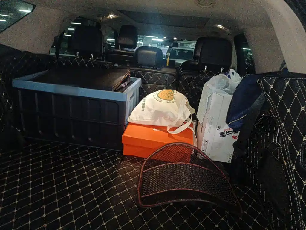 Ford Explorer — миниатюра 20