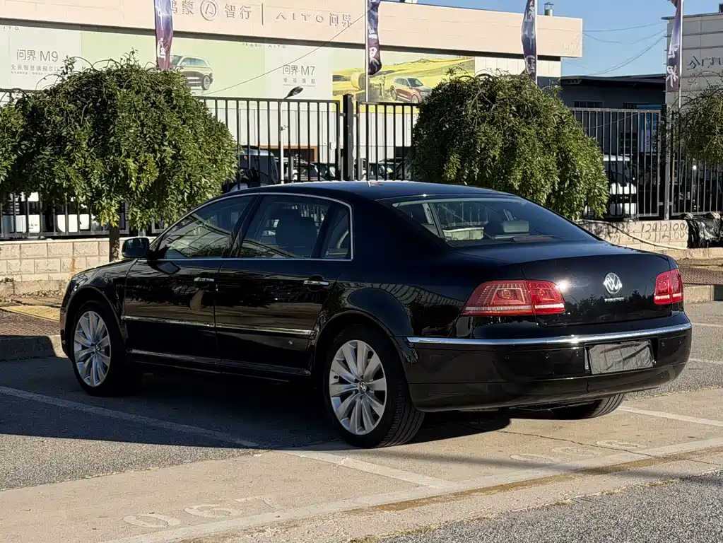 Volkswagen Phaeton — миниатюра 6