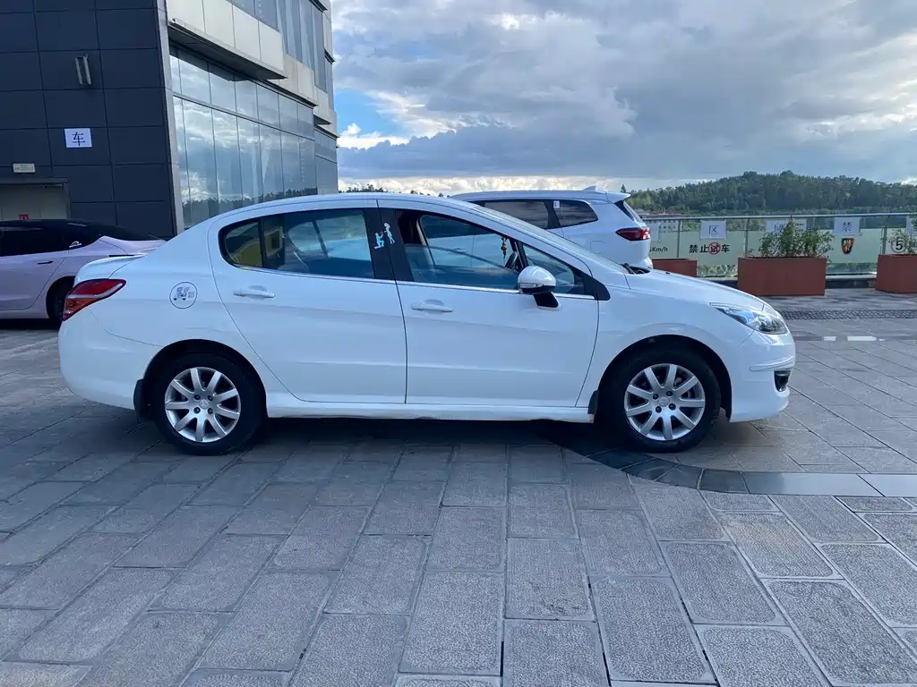 Peugeot 308 — миниатюра 3