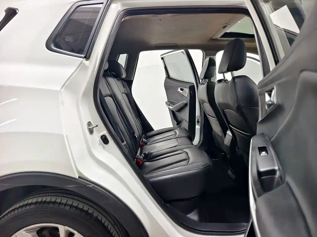 Changan CS15 — миниатюра 16
