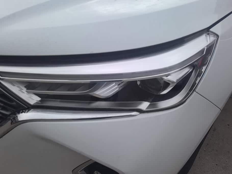 Haval Haval M6 1.5 л 2023 г. Белый, пробег 27100 км