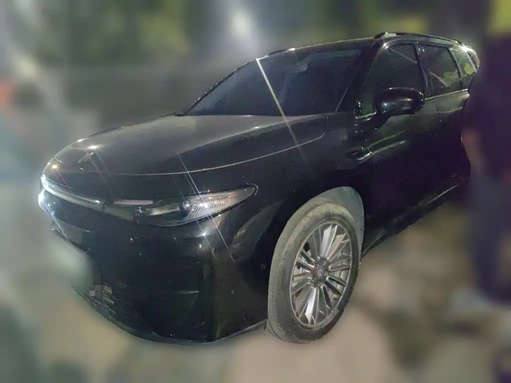 Leapmotor C16