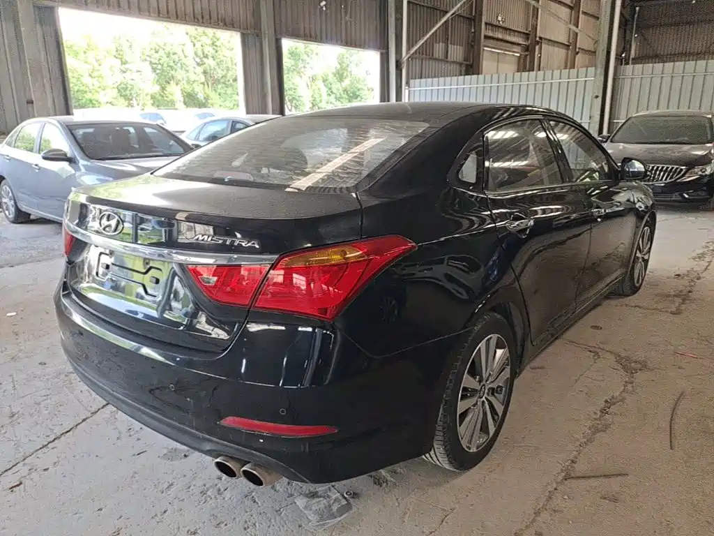 Hyundai Mistra — миниатюра 7