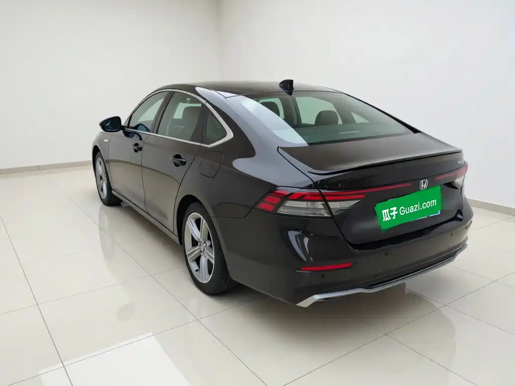 Honda Accord — миниатюра 4