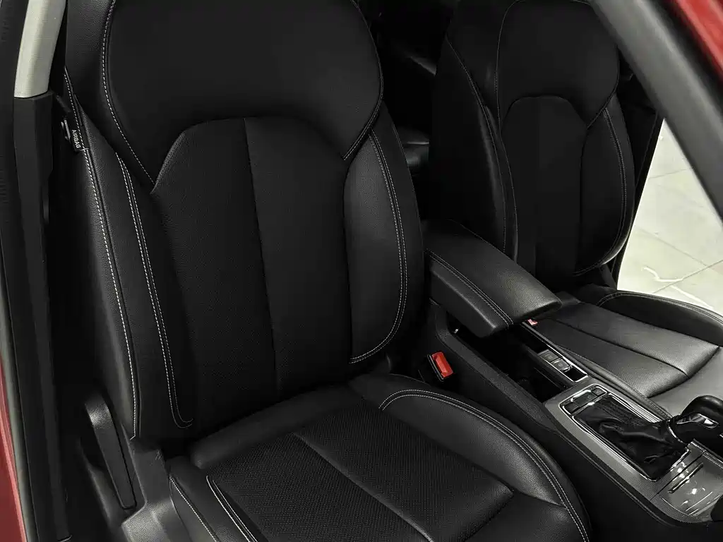 Roewe RX5 — миниатюра 13