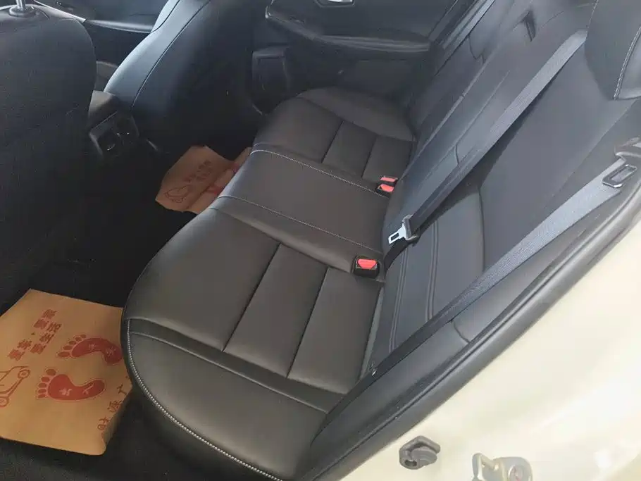 Nissan Sylphy — миниатюра 11