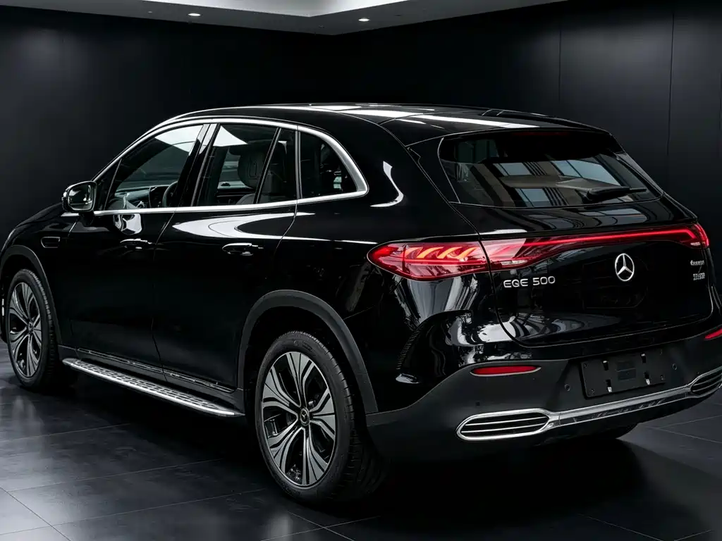 Mercedes-Benz EQE SUV — миниатюра 7