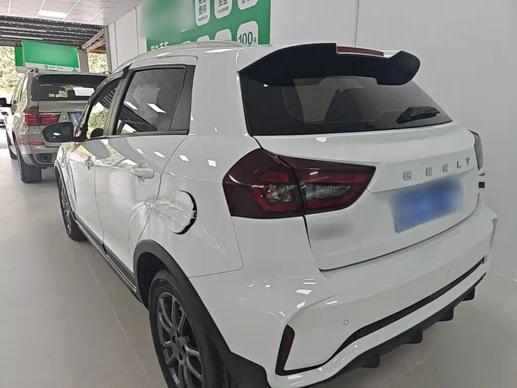 Geely Vision X3 — миниатюра 5