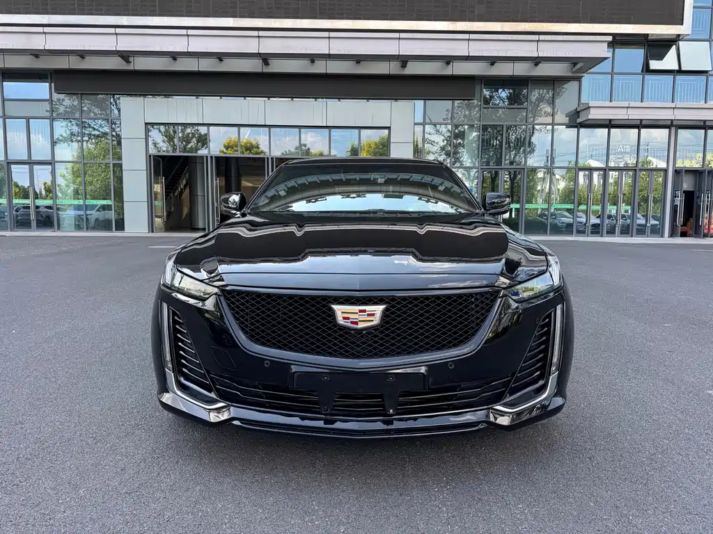 Cadillac CT5 — миниатюра 2