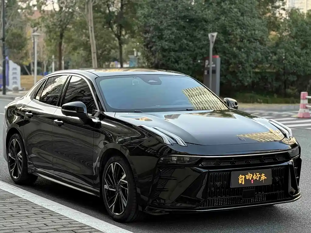 Lynk & Co 03 — миниатюра 3