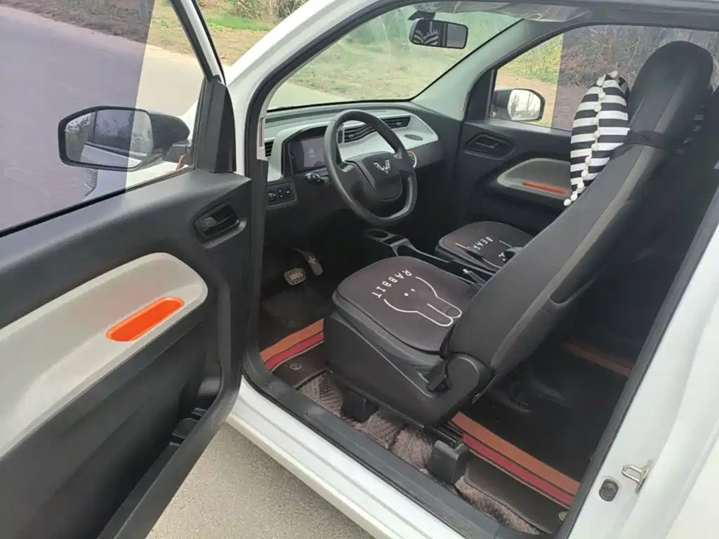 Wuling MINIEV — миниатюра 16