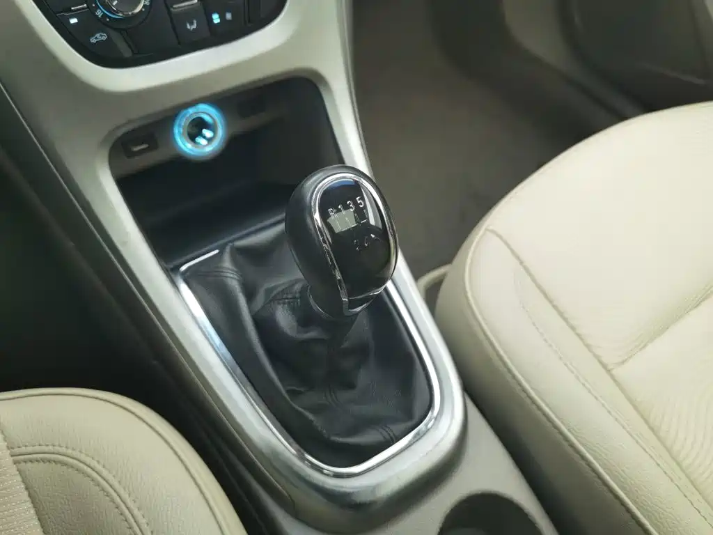Buick Excelle — миниатюра 13