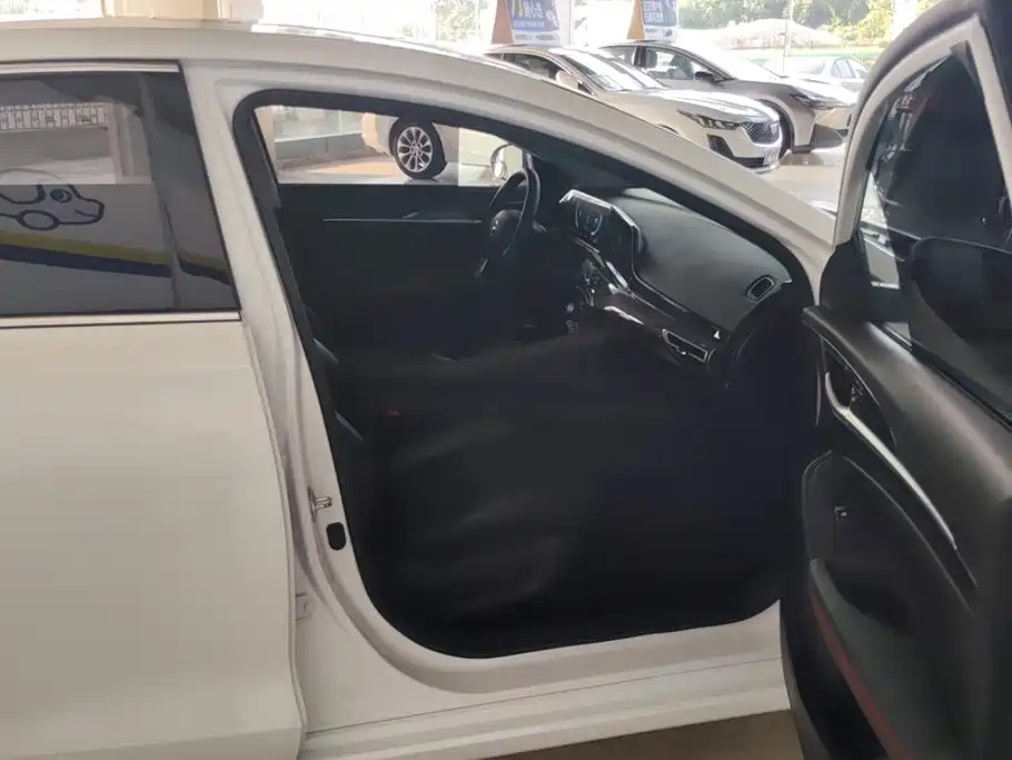 Changan Eado — миниатюра 8