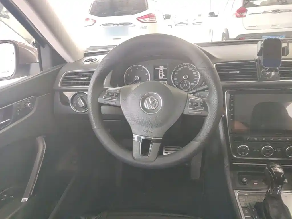 Volkswagen Passat — миниатюра 11