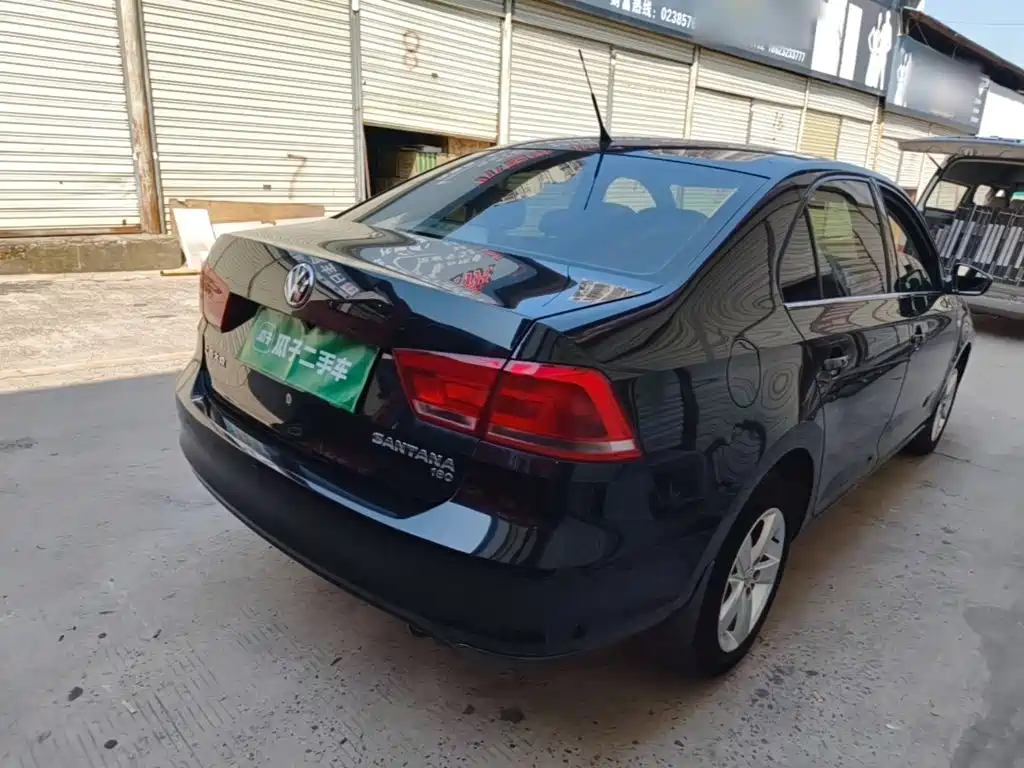 Volkswagen Santana — миниатюра 7