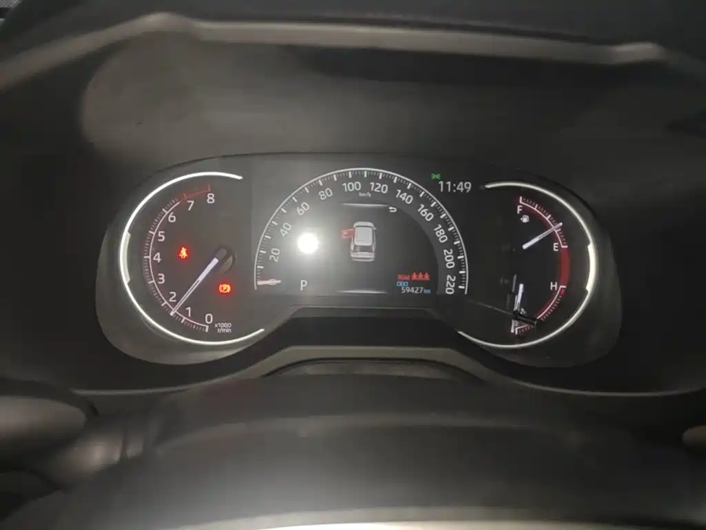 Toyota RAV4 — миниатюра 12