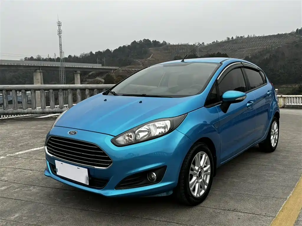 Купить Ford Fiesta
