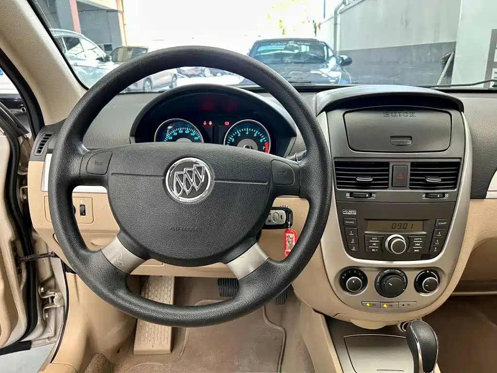 Buick Excelle — миниатюра 12