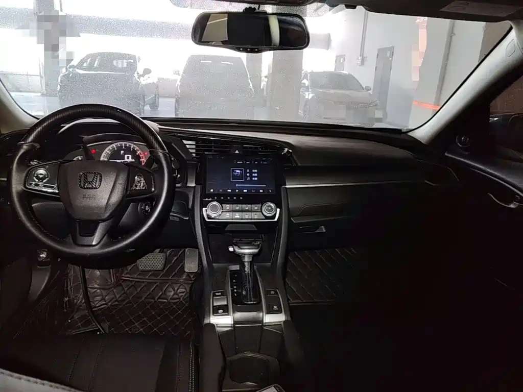 Honda Civic — миниатюра 10