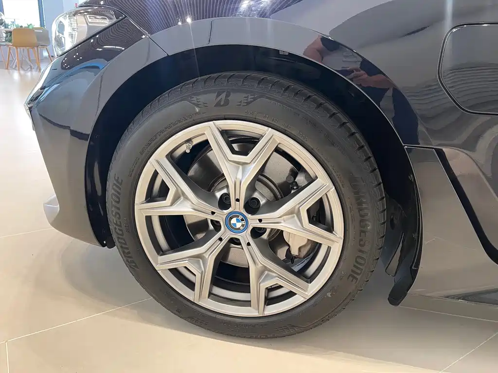 BMW i3 — миниатюра 5