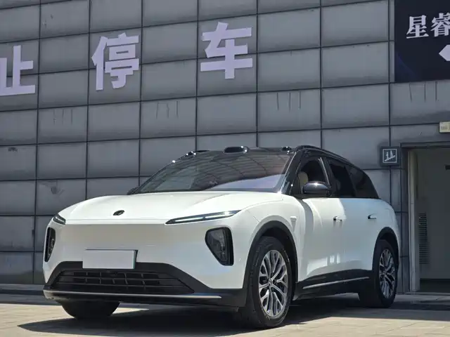 2025 Nio ES6