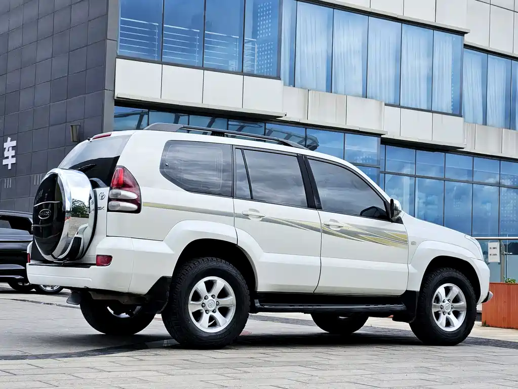 Toyota Land Cruiser Prado 2004 GX 2.7 AT