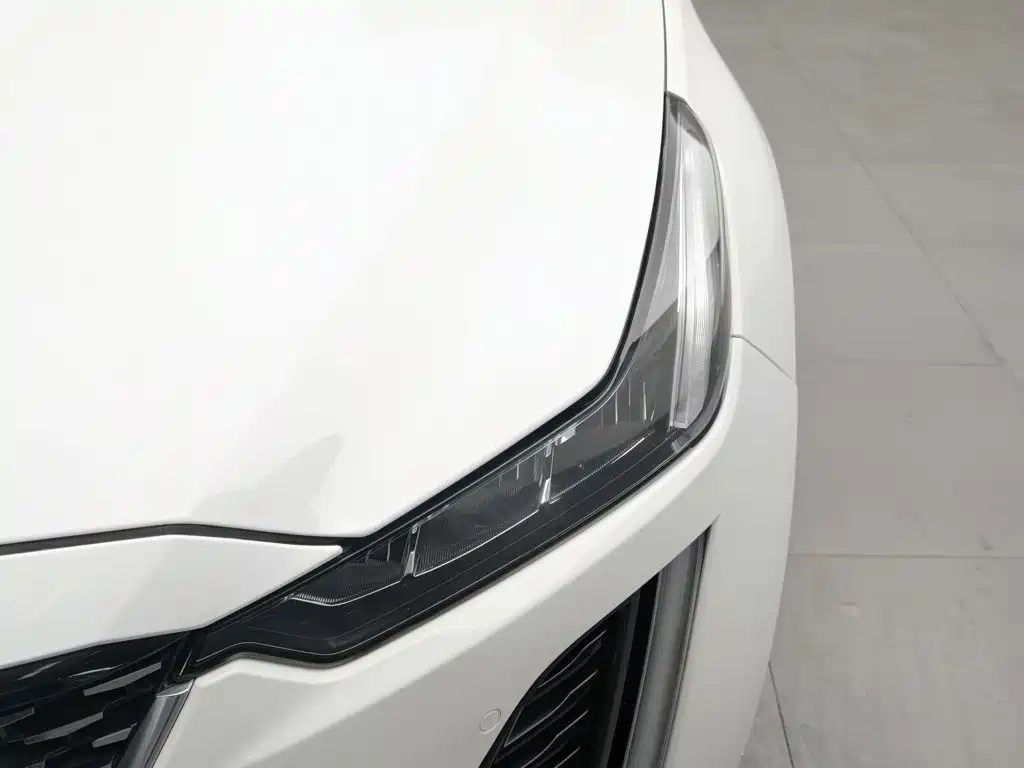 Cadillac CT5 — миниатюра 7
