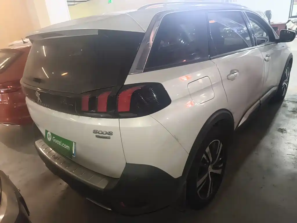 Peugeot 5008 — миниатюра 7
