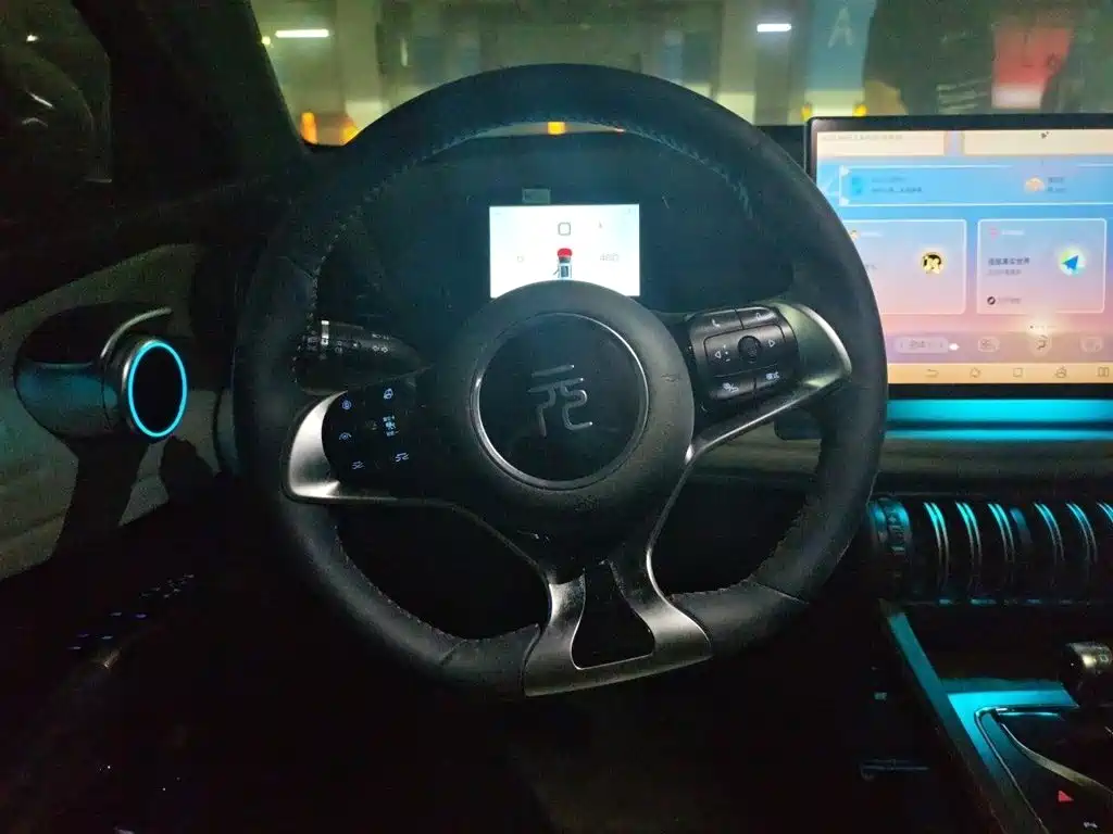 BYD Yuan Plus — миниатюра 3