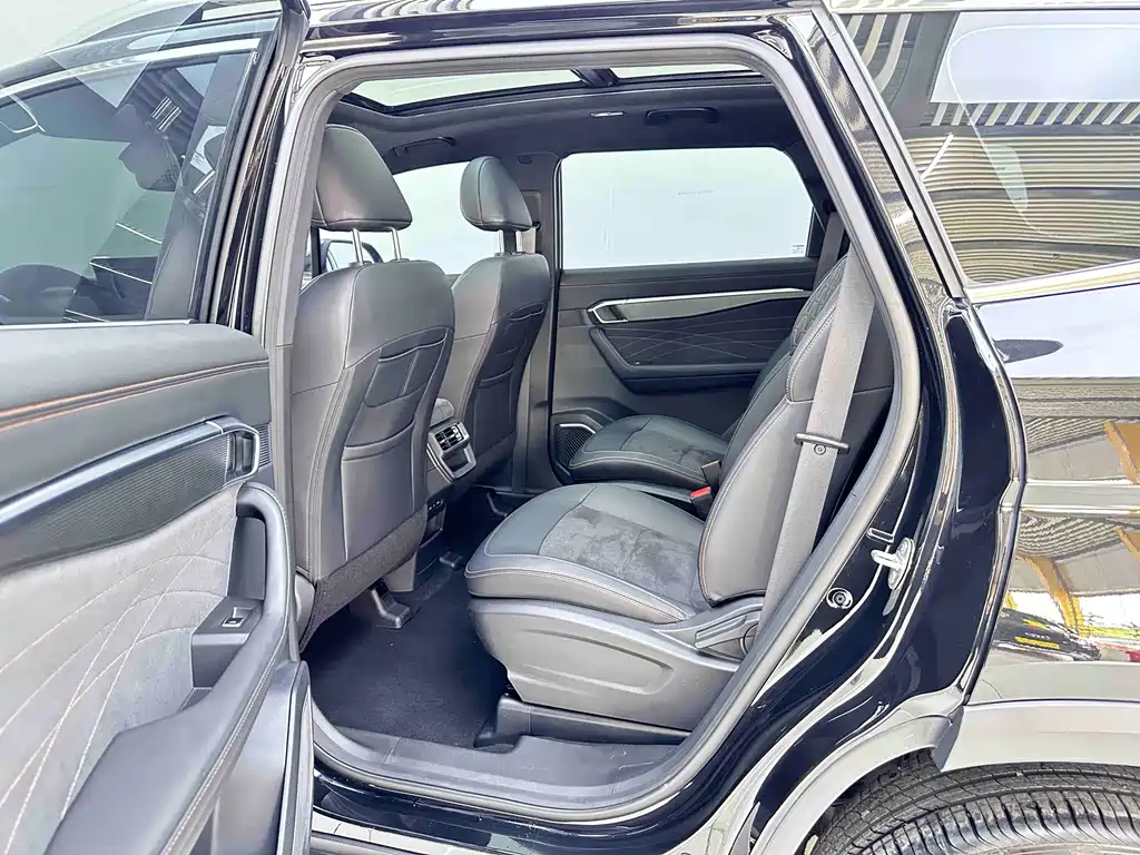 Geely HaoyueL L 2025 2.0T DCT Premium