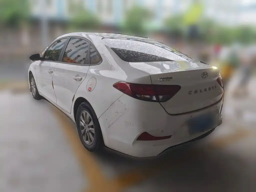 Hyundai Elantra — миниатюра 25