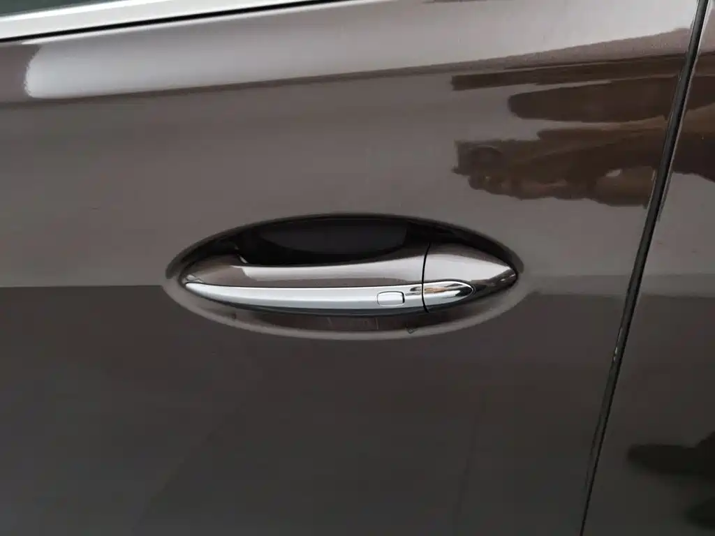 Buick LaCrosse — миниатюра 18