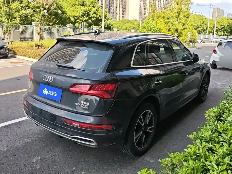 Audi Q5L — миниатюра 3