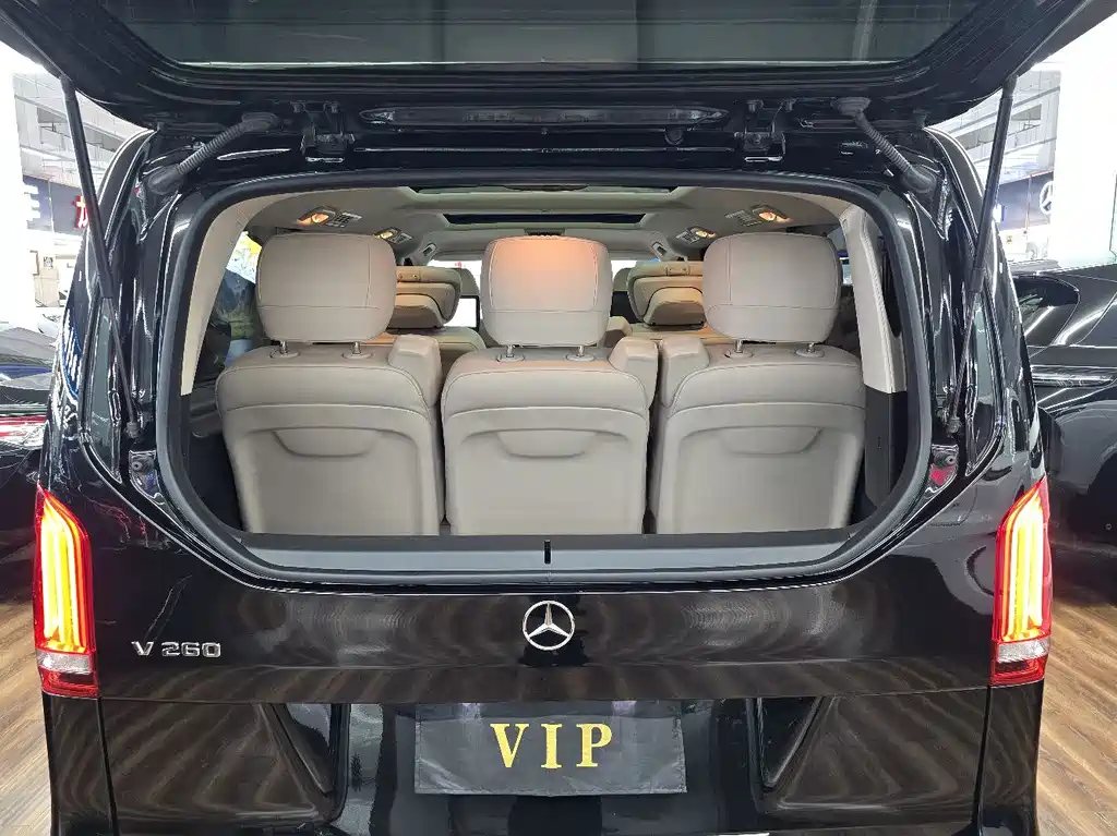 Mercedes-Benz V-Class — миниатюра 5