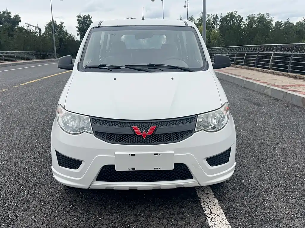 Wuling Hongguang — миниатюра 4