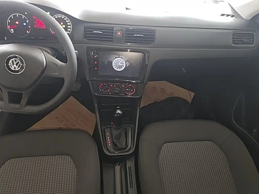Volkswagen Santana — миниатюра 13