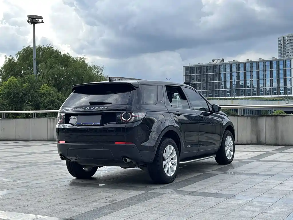 Land Rover Discovery Sport — миниатюра 16
