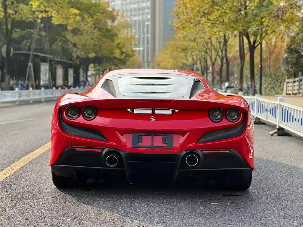 Ferrari F8 2019 Tributo 3.9T V8