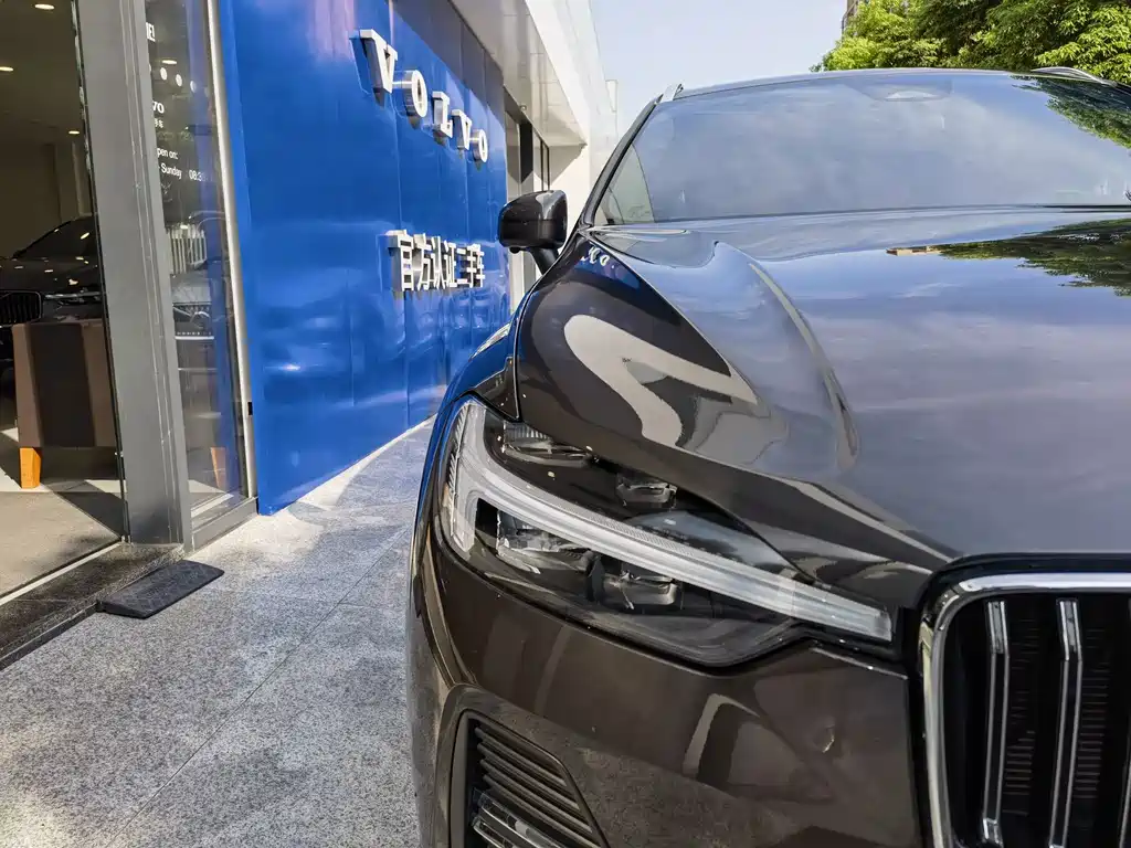 Volvo XC60 — миниатюра 3
