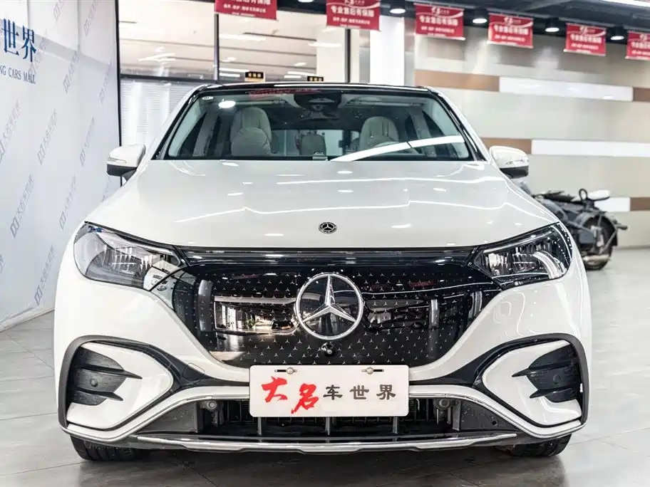 MERCEDES-BENZ EQE SUV