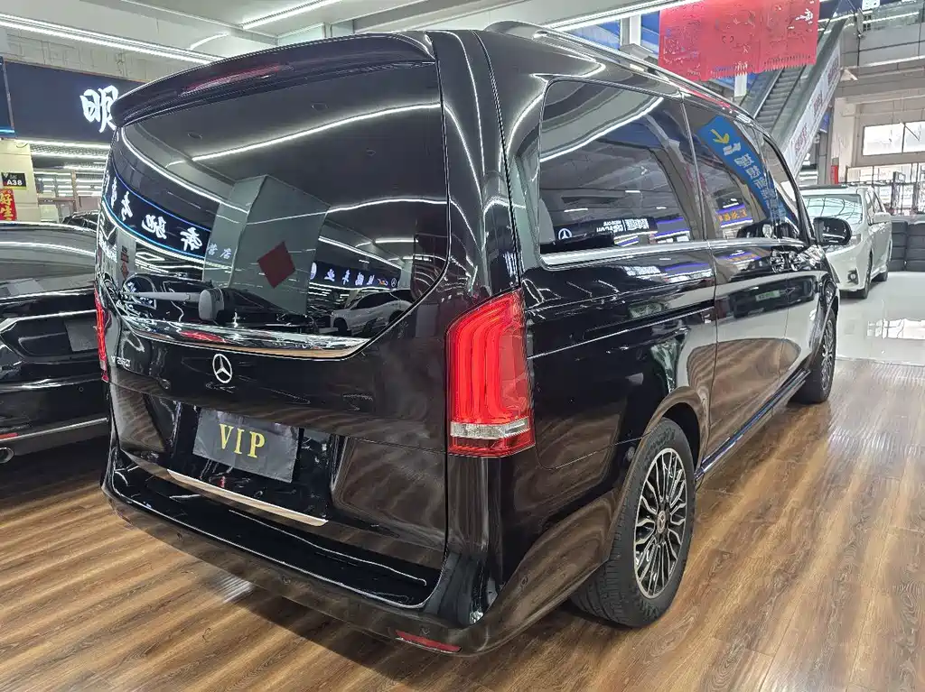 Mercedes-Benz V-Class — миниатюра 4