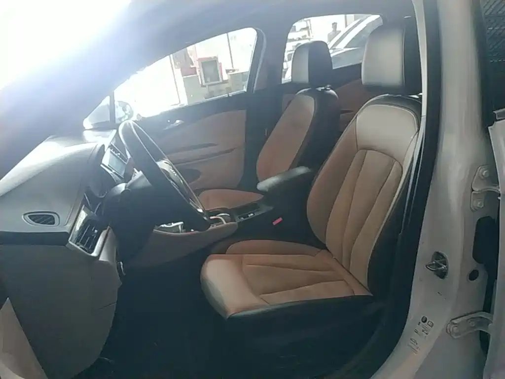 Buick Verano — миниатюра 15
